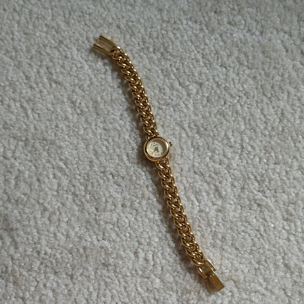 Greun gold tone watch bracelet